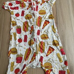Little Sleepies fast food print 12- 18 months shorty
Bundle to save